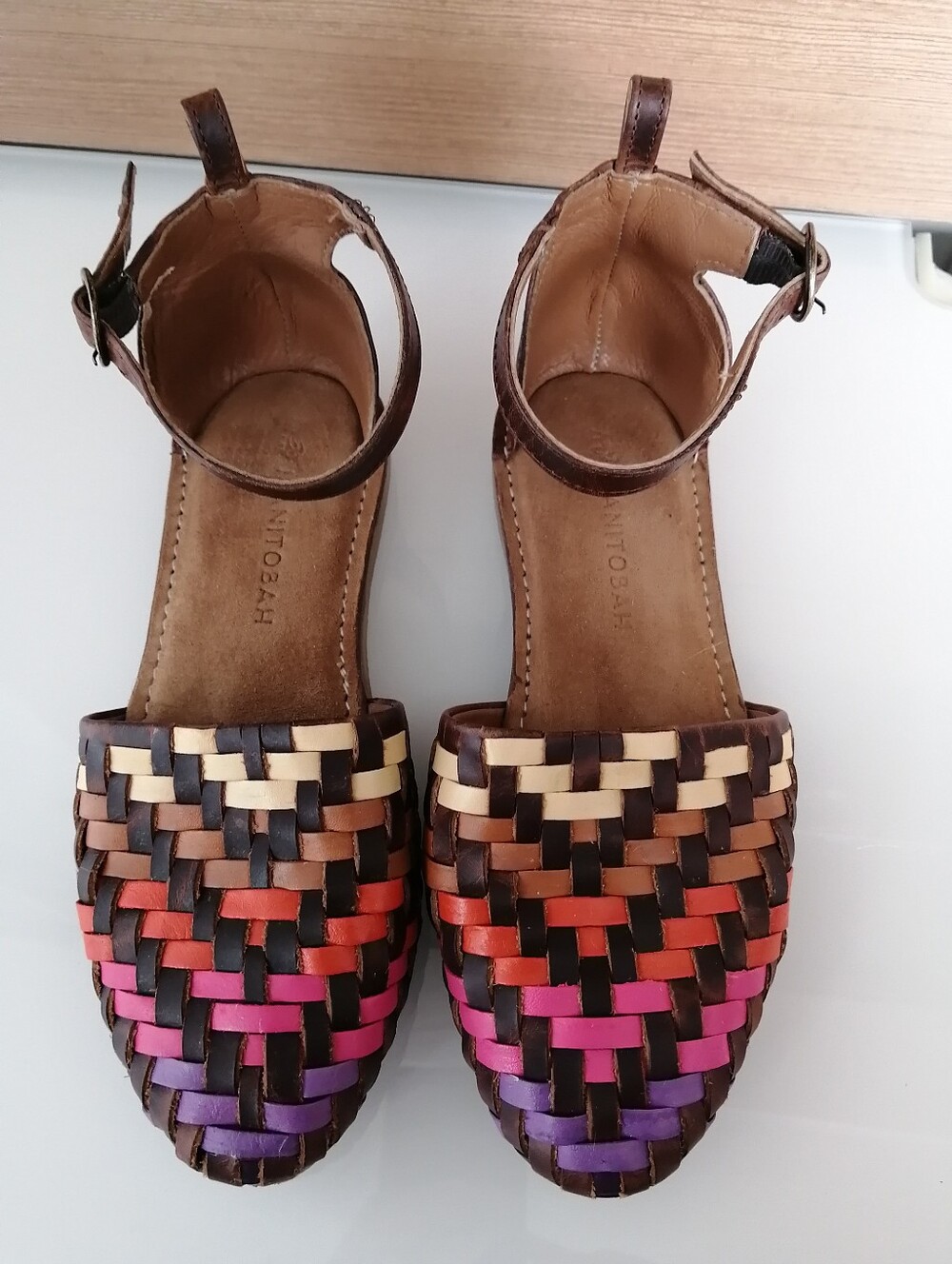 Manitobah x Gabriel Frey Alamossit Woven Leather Sandals Colourful Weave Size 7
